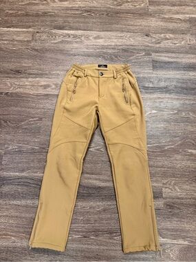NorthboundGear Fleece Lined Softshell Hiking Pants Tan Women's 4 Short